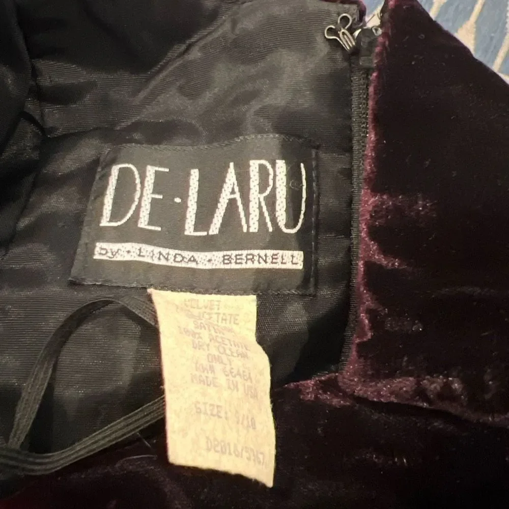 90’s Vintage De Laru Linda Bernell Velvet Gown Burgundy Sz. 9/10